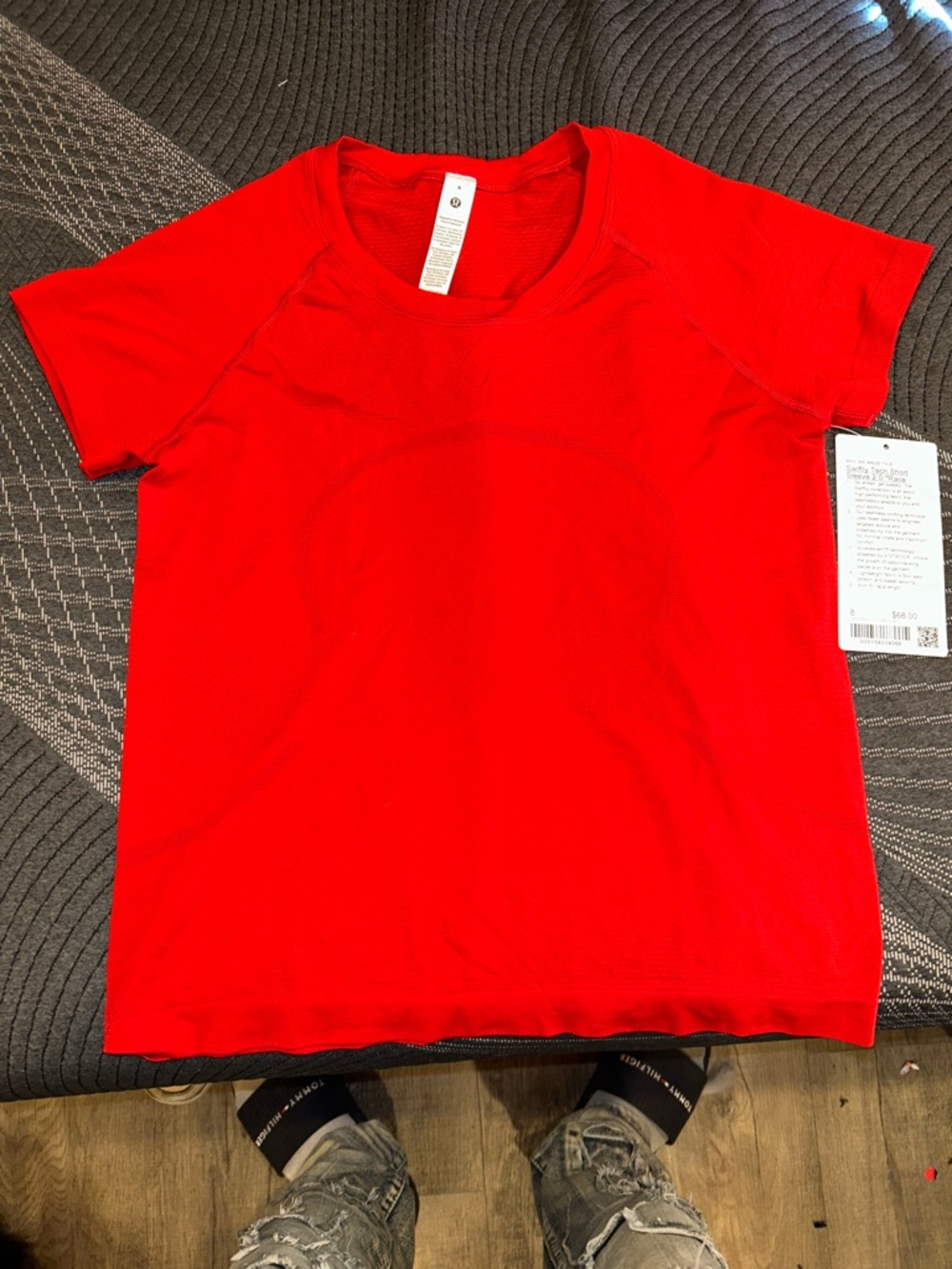 lululemon athletica Red Short Sleeve Tee